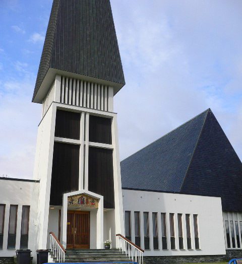 Fil:Harstad kirke 1958.jpg