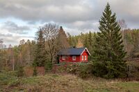 Den tidligere plassen Øvresaga drives i dag som selvbetjent turisthytte av DNT Oslo og omegn. Foto: Leif-Harald Ruud