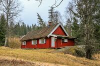Den tidligere husmannsplassen Holen ligger ca. 300 meter øst for enden av Brusagaveien. Foto: Leif-Harald Ruud